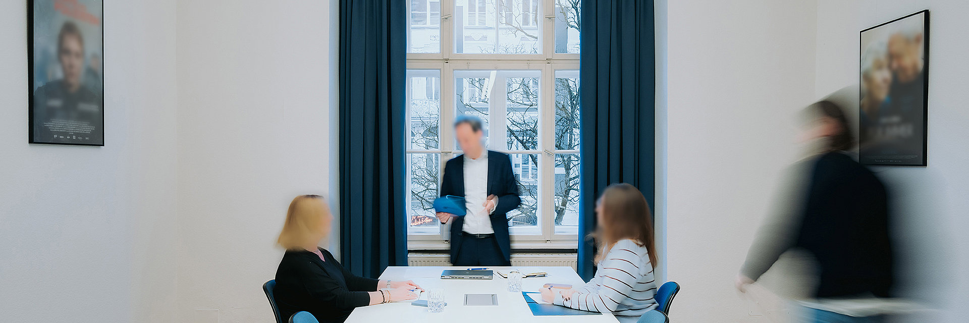 VFF Besprechungsraum mit Personen